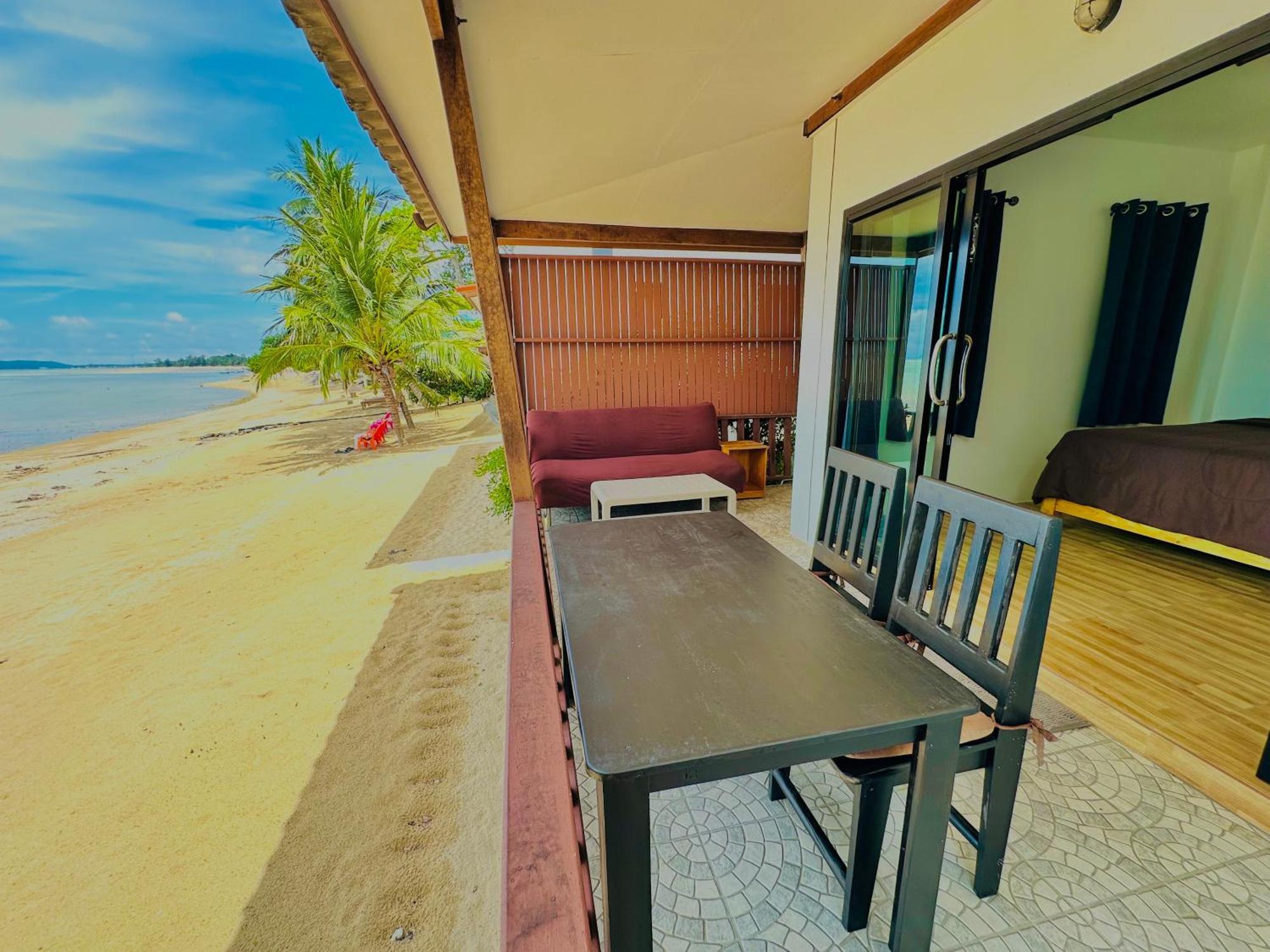 The Scenery Beach Resort Baan Khai Zewnętrze zdjęcie